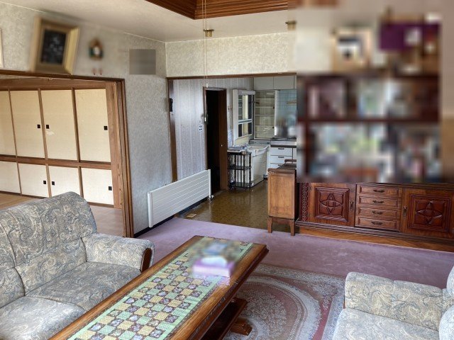 西１５条南１２丁目【約１４０坪の広々とした敷地！】 内観