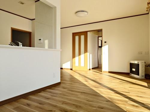 札内北栄町　リフォーム済み二世帯住宅 内観