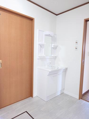 札内北栄町　リフォーム済み二世帯住宅 内観