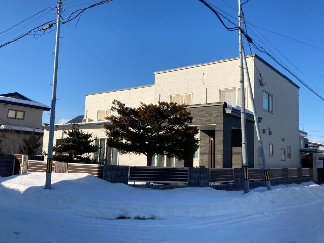 西１６条南４丁目【８ＬＤＫの中古住宅！二世帯住宅です♪】 内観