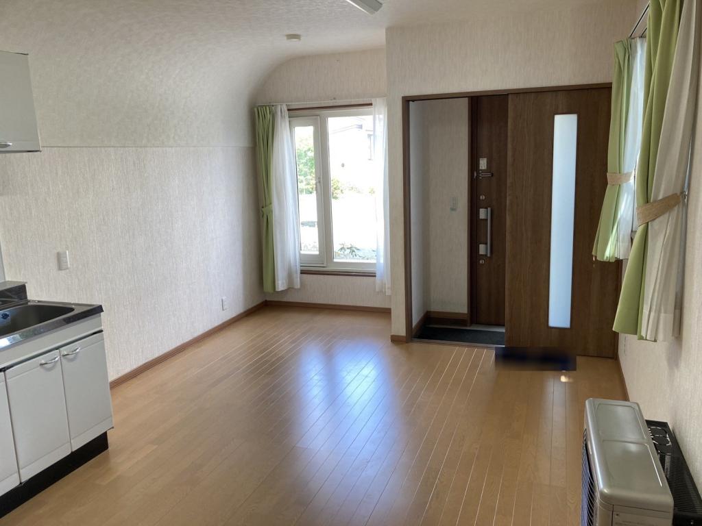 東９条南１２丁目【利便性の高い東エリア！リフォーム向き！】 内観