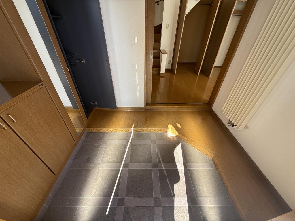 芽室町西３条４丁目1-27　戸建　敷地143.8坪 内観