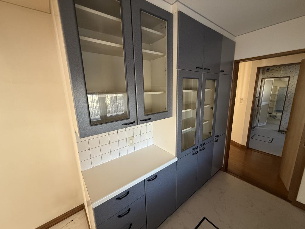 芽室町西３条４丁目1-27　戸建　敷地143.8坪 内観