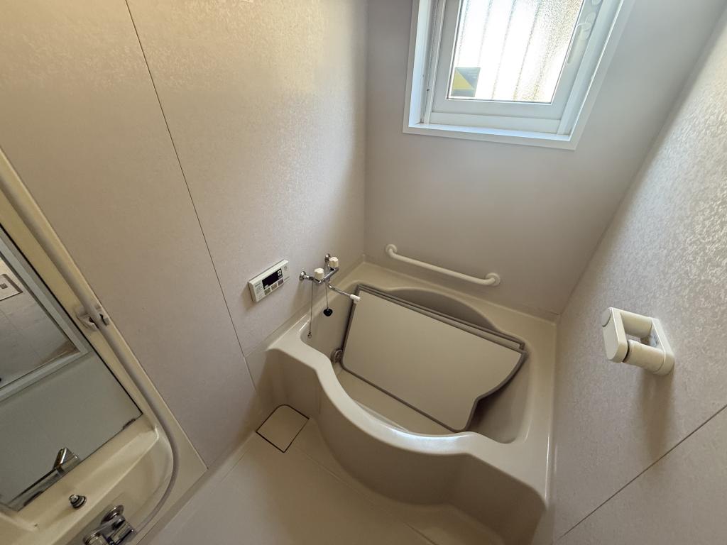 芽室町西３条４丁目1-27　戸建　敷地143.8坪 内観