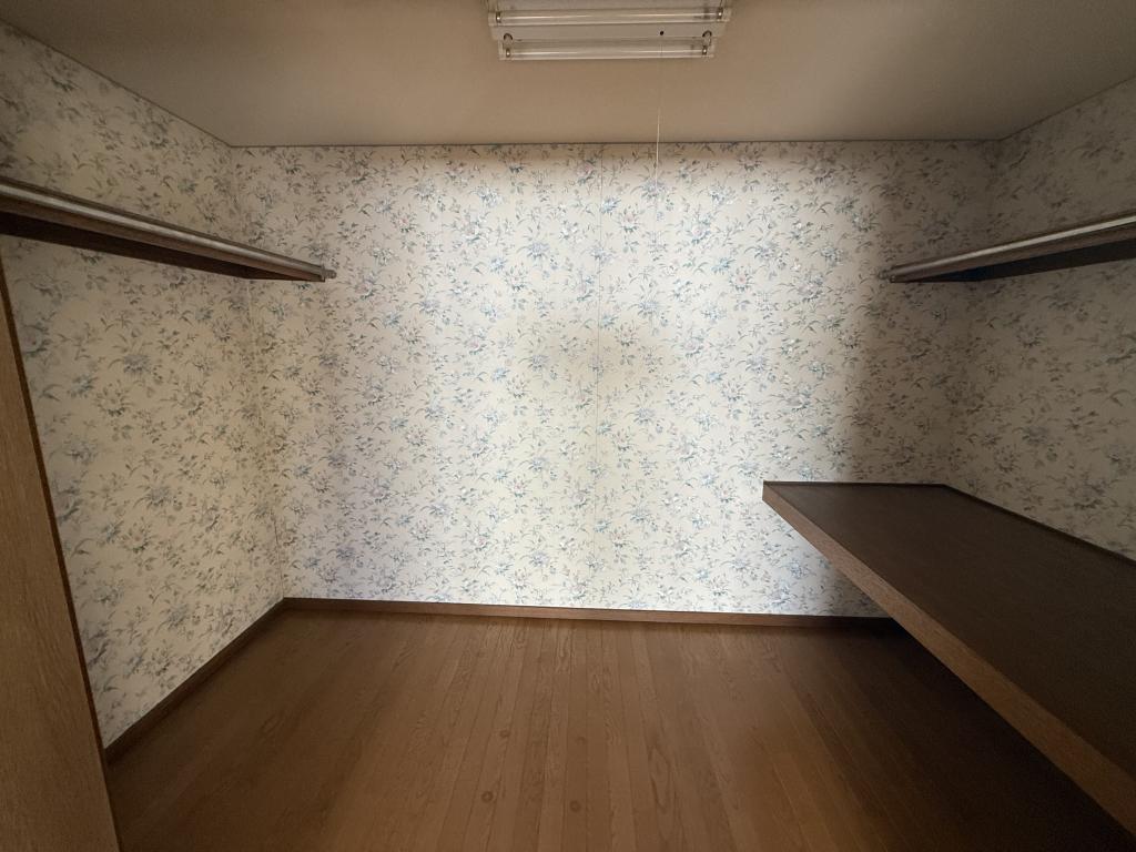 芽室町西３条４丁目1-27　戸建　敷地143.8坪 内観