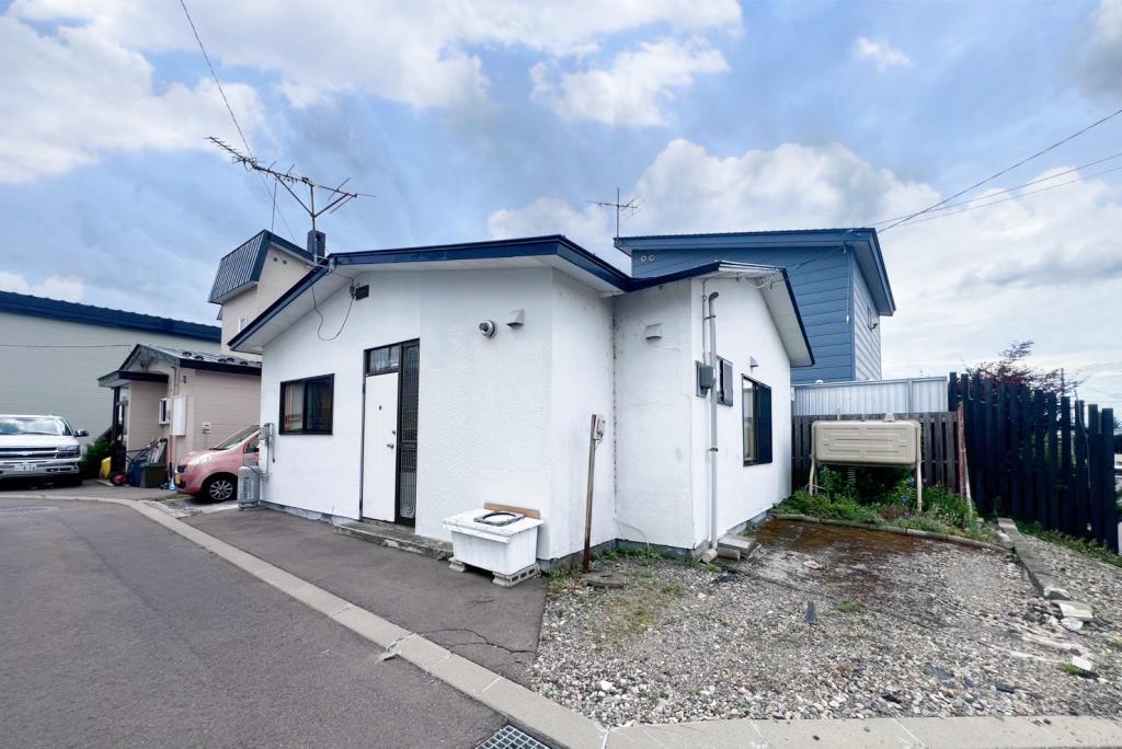 【価格改定】北東角地♪　音更町南鈴蘭南＿中古住宅 内観