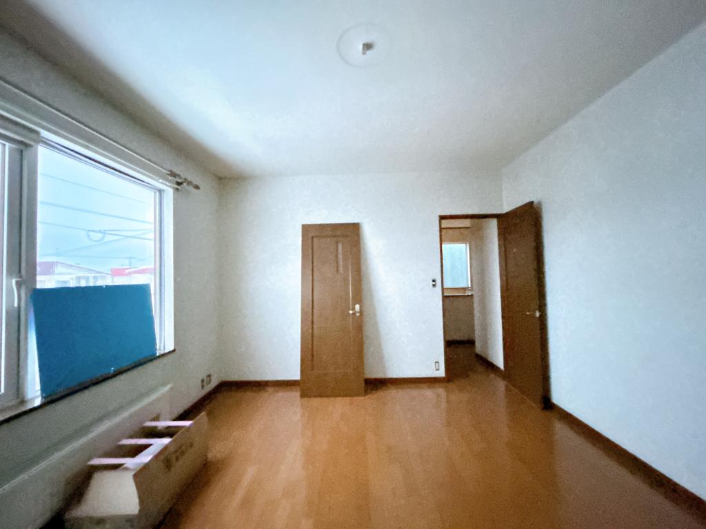 【リフォーム中】帯広市西６条南40丁目　 内観