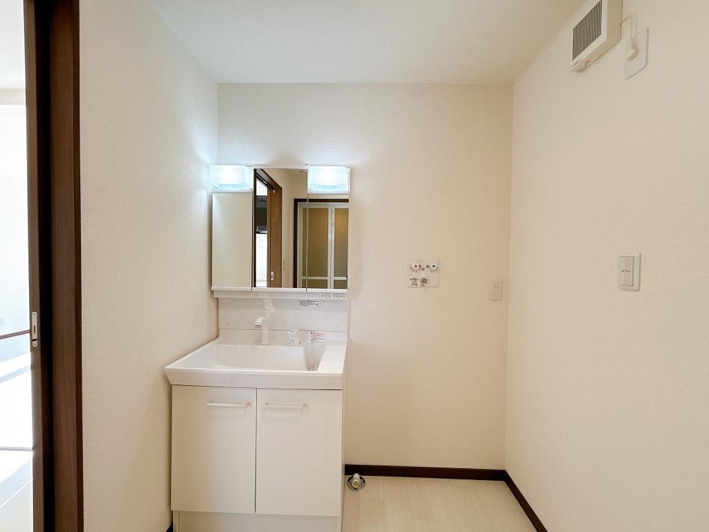 【リフォーム済】河西郡芽室町東８条３丁目 内観