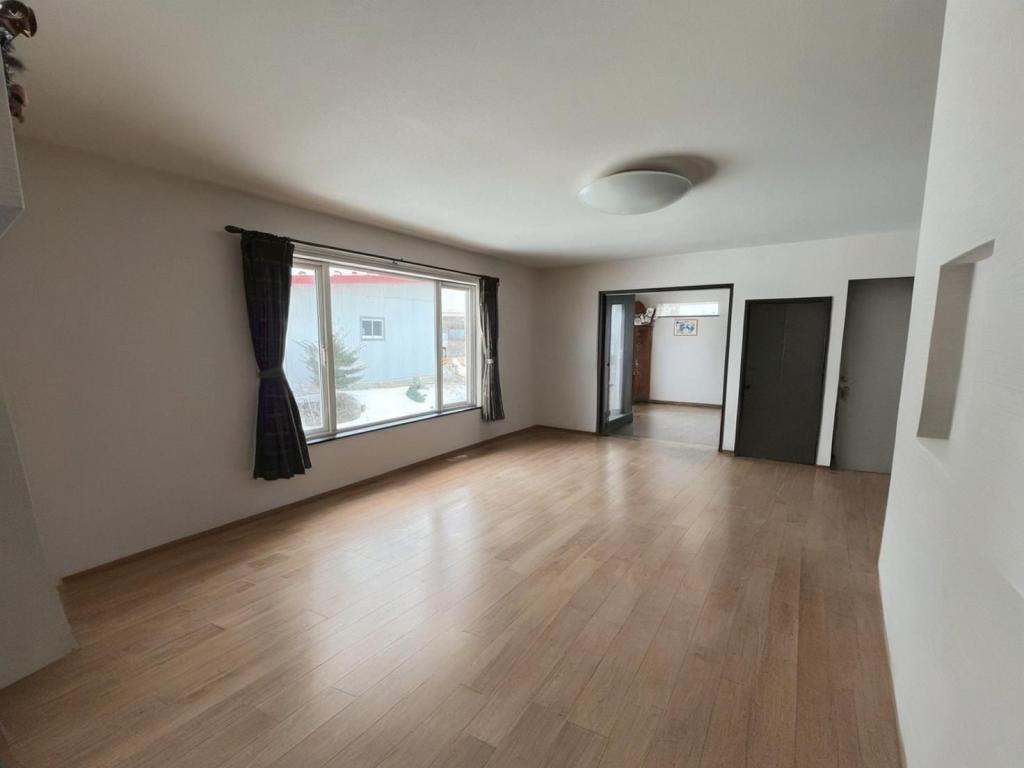 ※商談中※【写真更新】築13年♪　バリアフリー平家住宅♪　西15南41＿平家住宅  内観