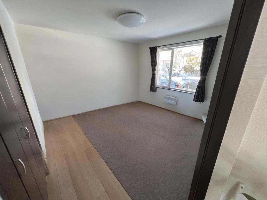 ※商談中※【写真更新】築13年♪　バリアフリー平家住宅♪　西15南41＿平家住宅  内観