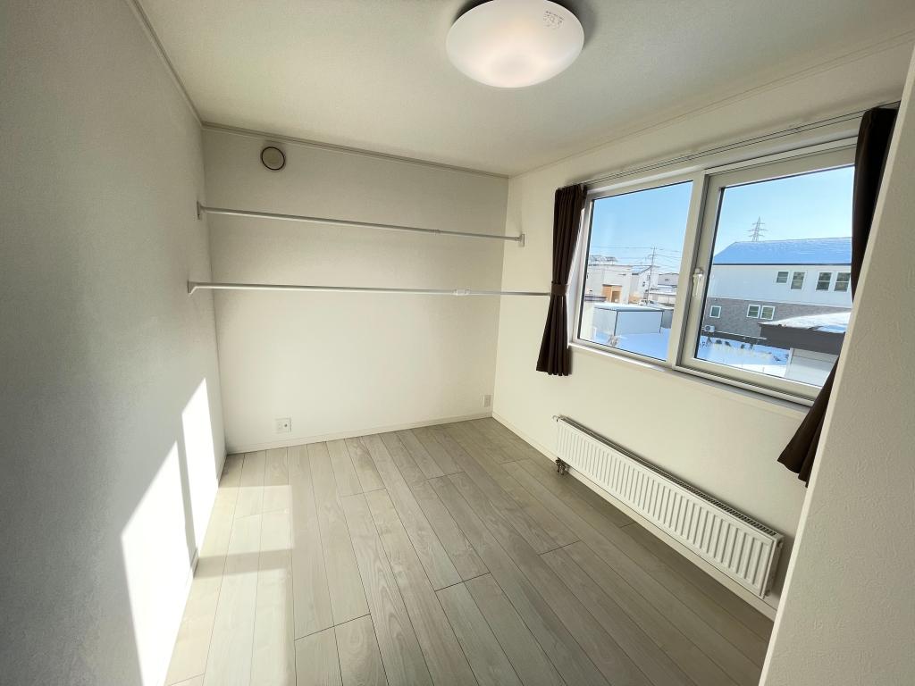 室内写真追加【築5年】　東14条南3丁目  内観