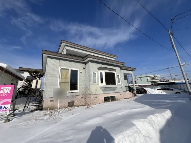 西１６条南３０丁目【南道路付き！広々５ＳＬＤＫ一戸建！】