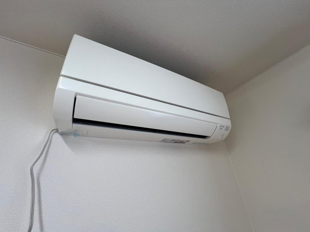 【価格改定】設備充実でフルリフォーム済♪　土地２３７坪♪　西7北5＿事務所 内観