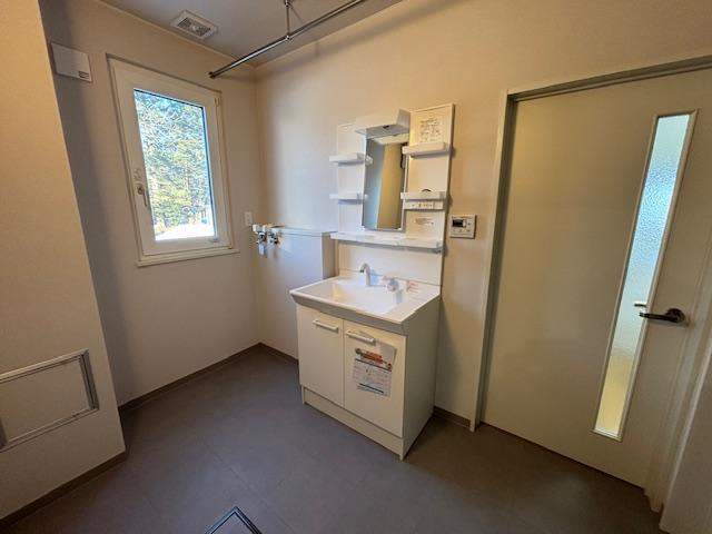 帯広市東１１条南４丁目　売中古住宅 内観