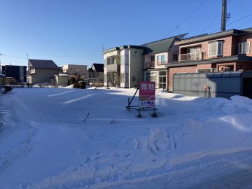 西１３条南１４丁目【敷地面積約１１０坪！用途多彩！】 内観