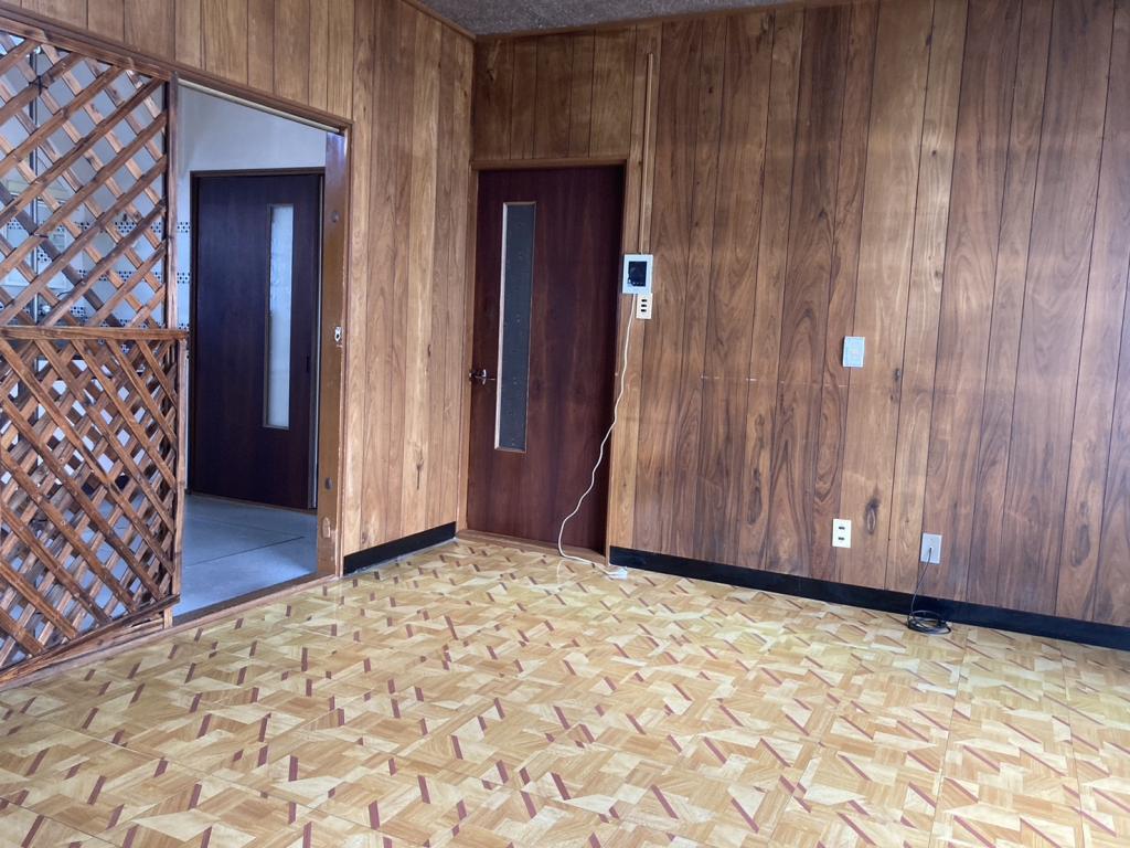 西１５条南２９丁目【リフォーム向き物件！】 内観