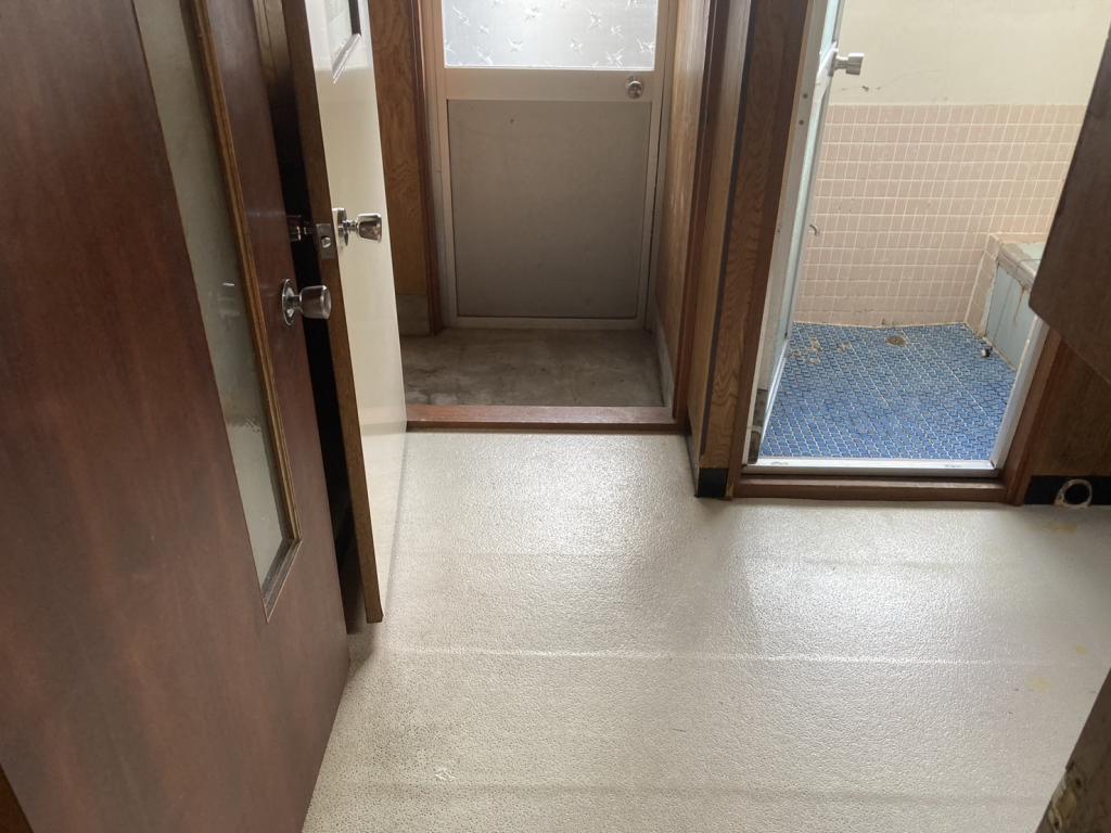 西１５条南２９丁目【リフォーム向き物件！】 内観