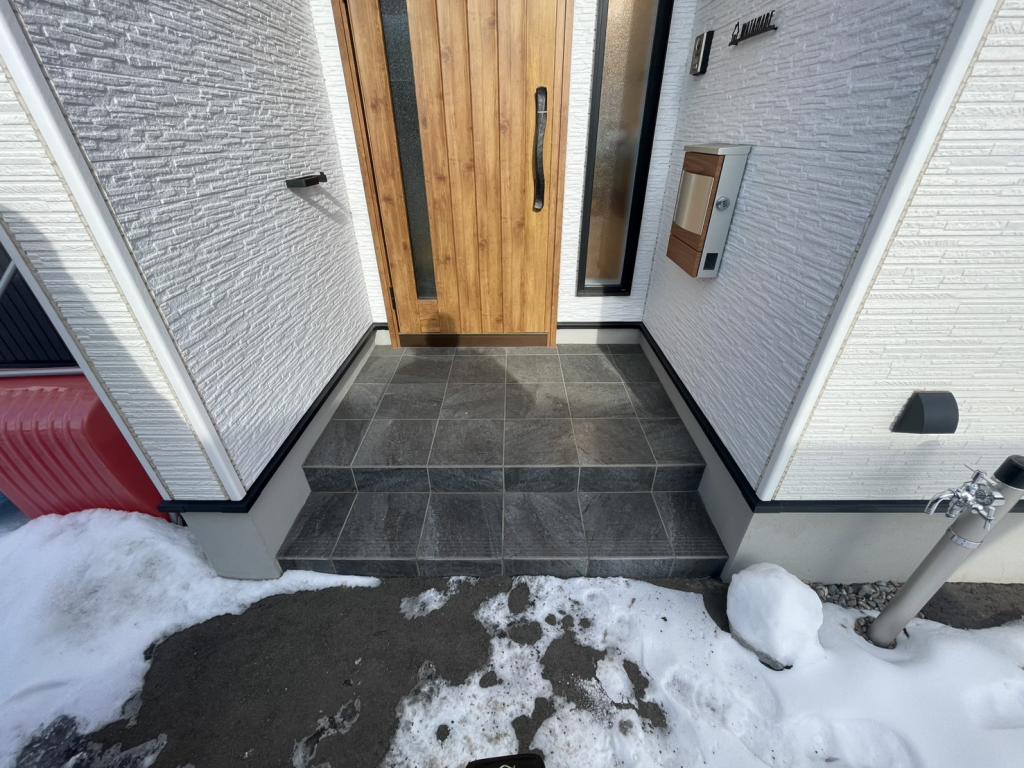 ♪南道路・築４年♪西１７南５＿中古住宅 内観