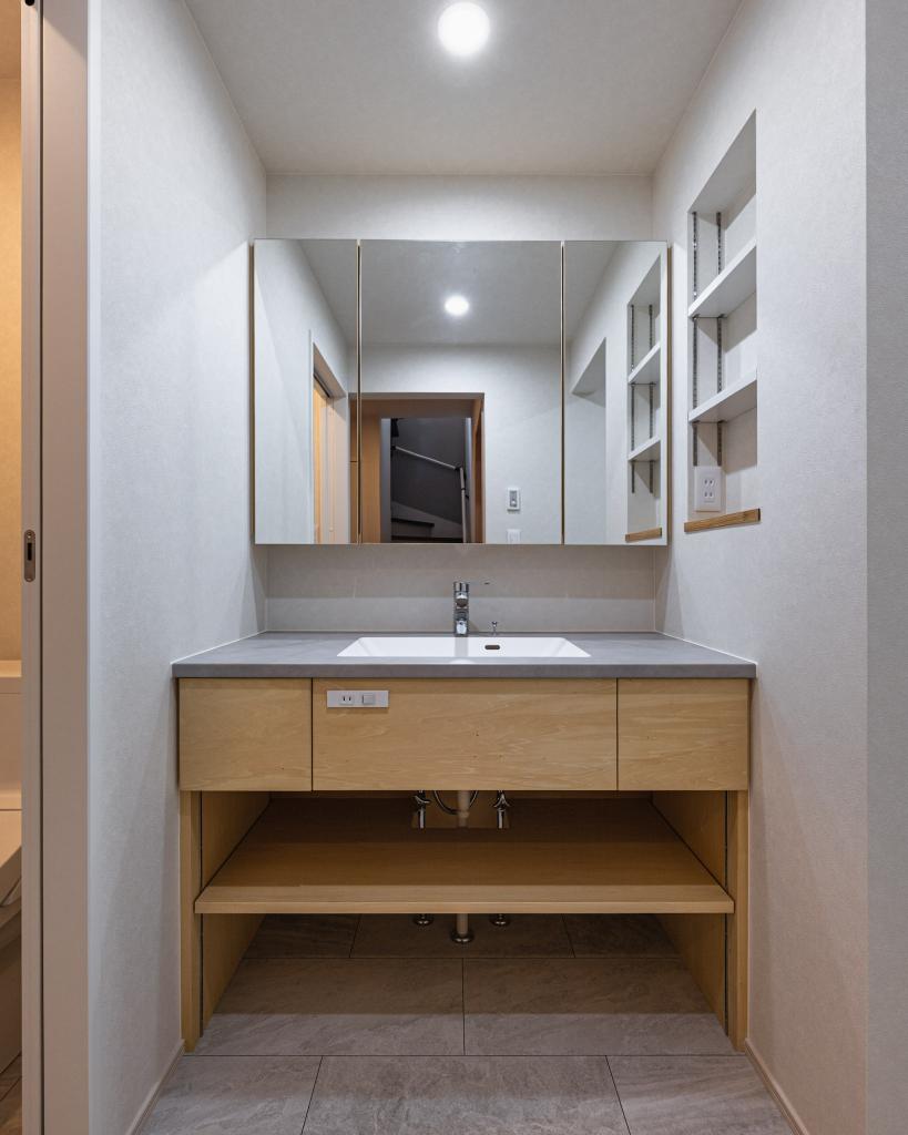 【新築】無垢と造作が心地よい『２階リビングの家』 内観