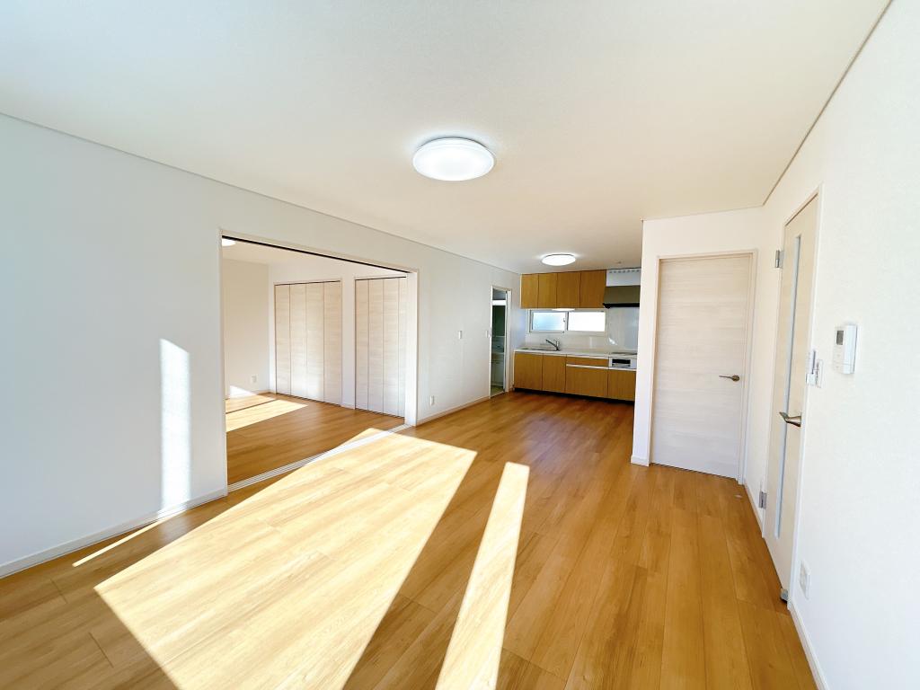 【リフォーム済住宅】中川郡幕別町札内青葉町300-42 内観