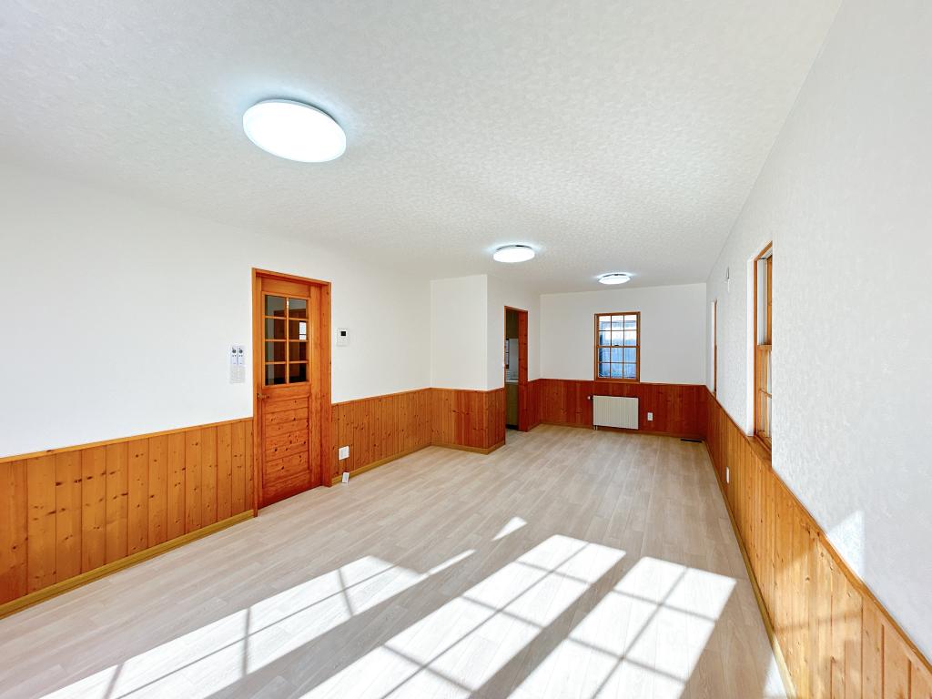 【リフォーム済】幕別町札内北町130-18 内観