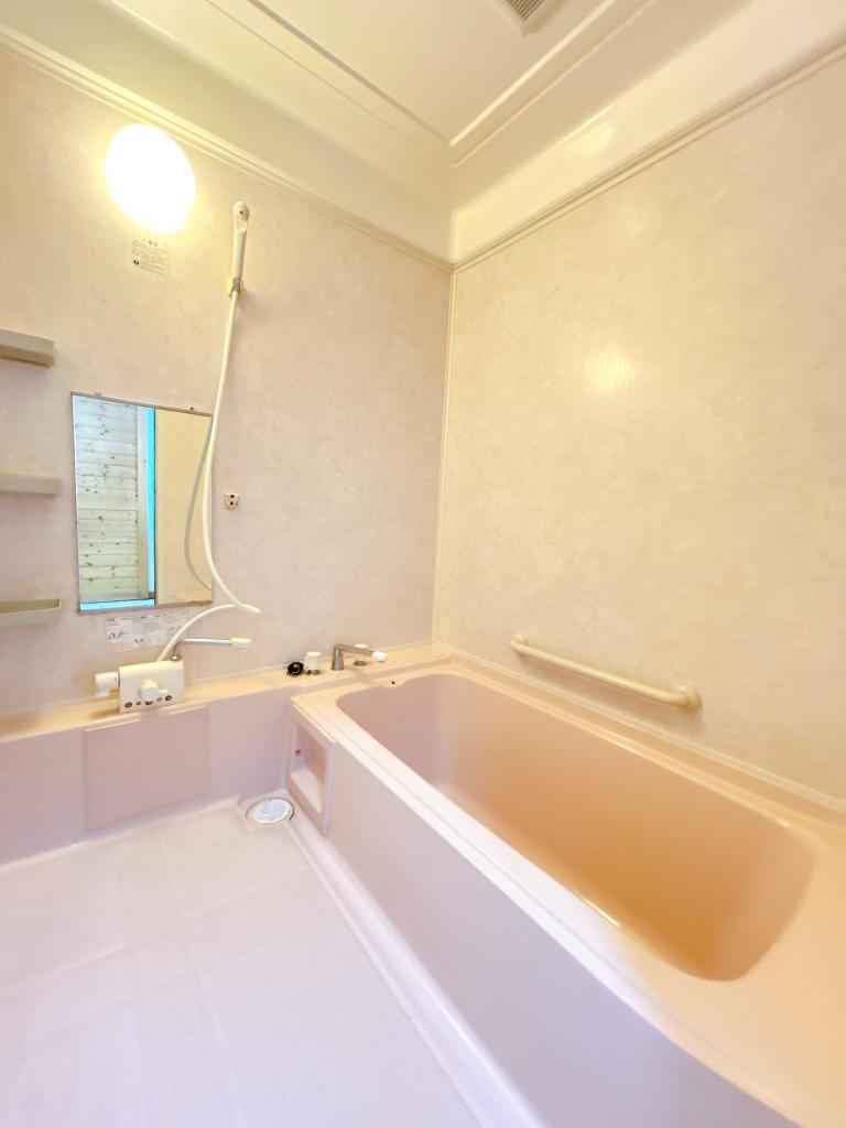 【リフォーム済】幕別町札内北町130-18 内観