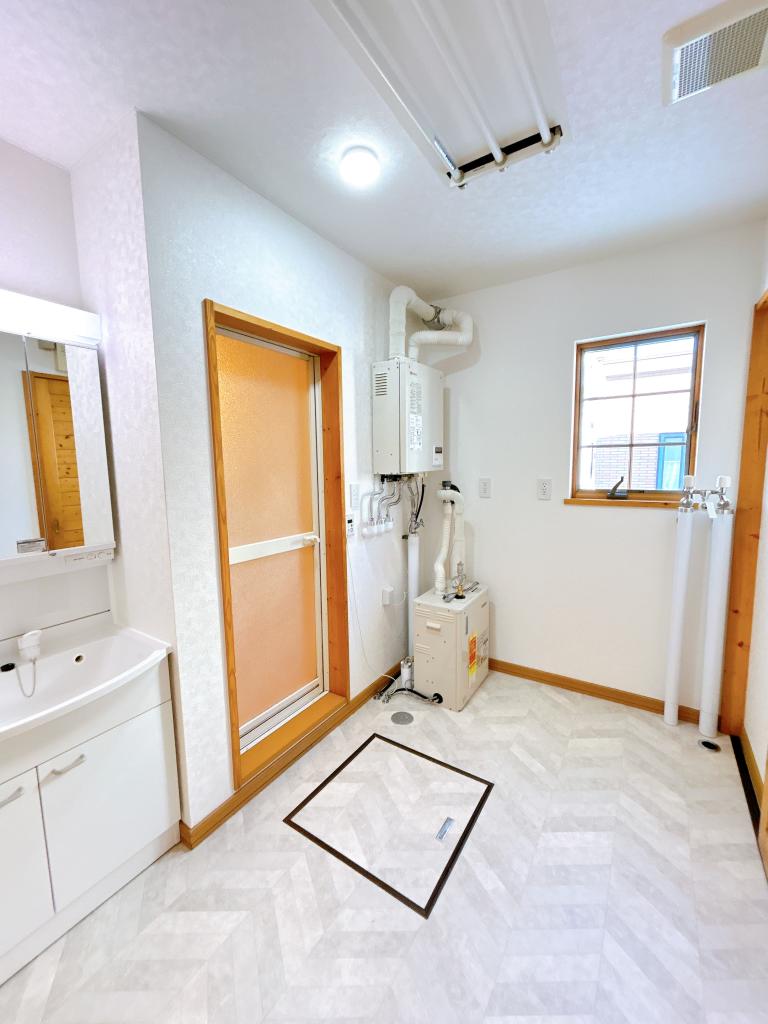 【リフォーム済】幕別町札内北町130-18 内観