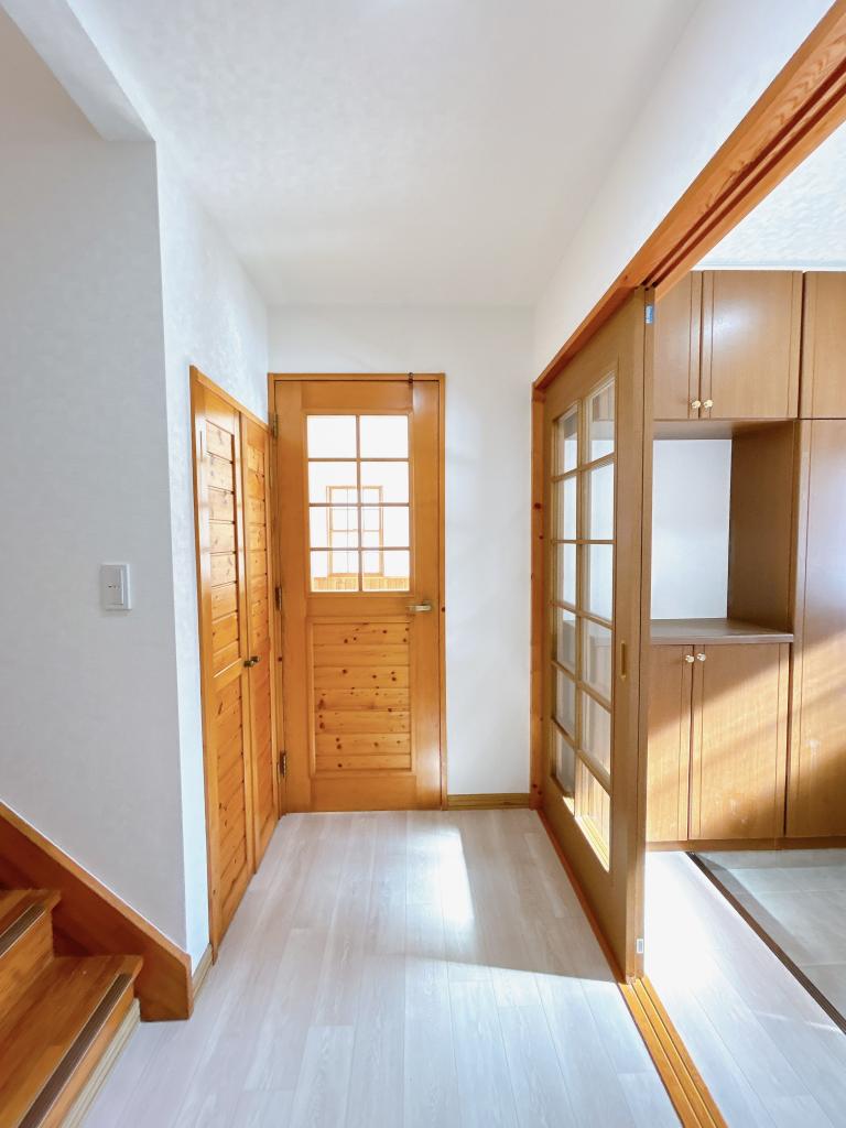 【リフォーム済】幕別町札内北町130-18 内観