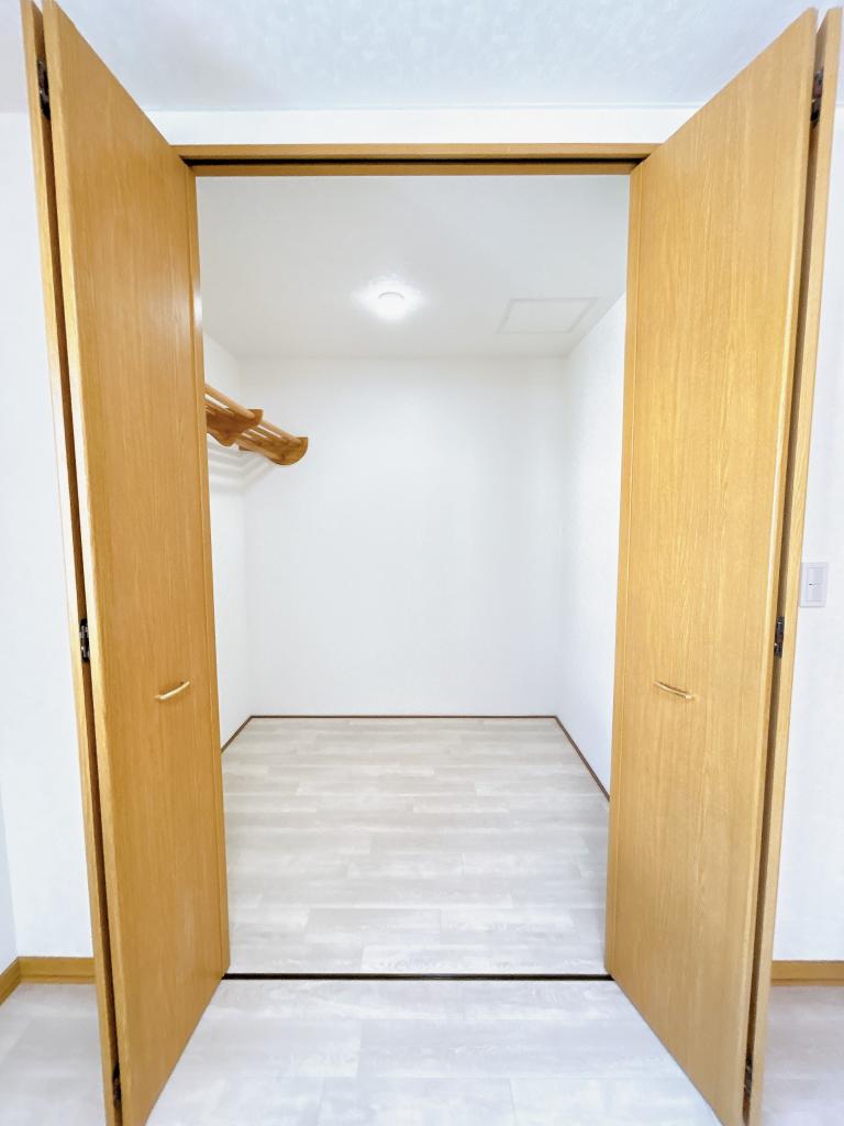 【リフォーム済】幕別町札内北町130-18 内観