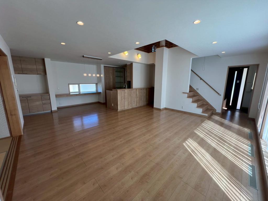 【価格改定】築11年♪　南東角地♪　大樹町緑町14_中古住宅 内観