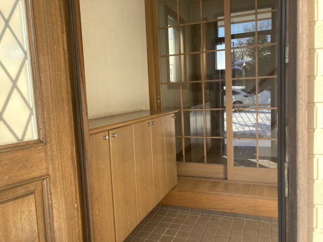 帯広市自由が丘７丁目【リフォーム完備でそのま即入居できます！！】 内観