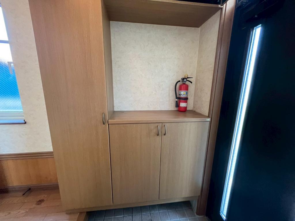 【中古住宅】　帯広市緑ヶ丘2条通　駐車2台可能　大型地下あり  内観