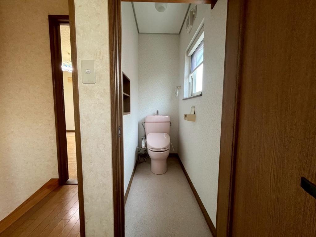 【中古住宅】　帯広市緑ヶ丘2条通　駐車2台可能　大型地下あり  内観