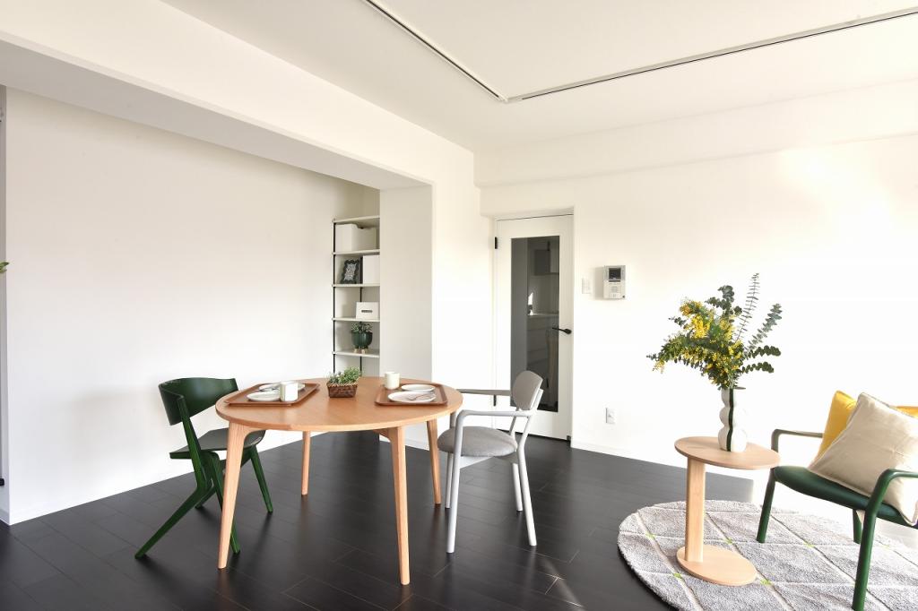 【内装・水回りフルリフォーム】ラポール中央公園504号室 内観