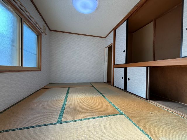 西９条南２５丁目【４ＬＤＫ中古住宅一戸建て！】 内観