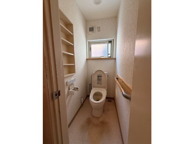 西９条南２５丁目【４ＬＤＫ中古住宅一戸建て！】 内観