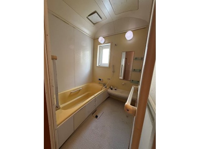 西９条南２５丁目【４ＬＤＫ中古住宅一戸建て！】 内観