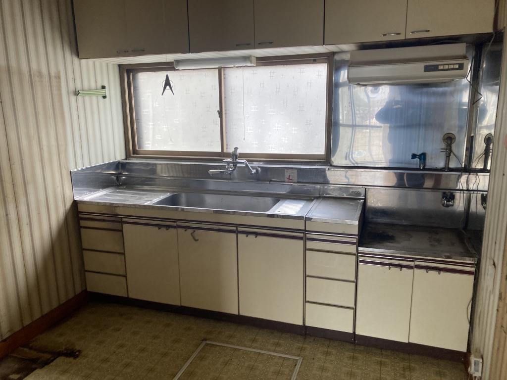 西１６条南３０丁目【南道路付き！リノベーション向け平家建！】 内観