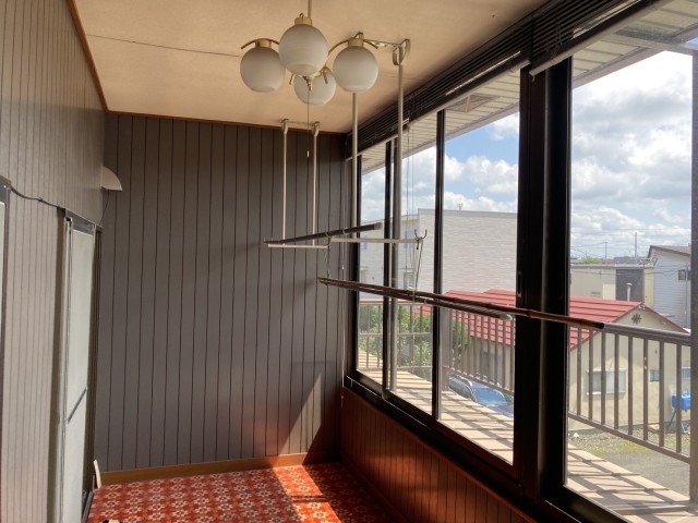 西１５条南１２丁目【約１４０坪の広々とした敷地！】 内観