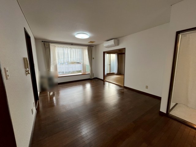 西２０条南５丁目【西エリアに４ＳＬＤＫの中古住宅登場！！】  内観