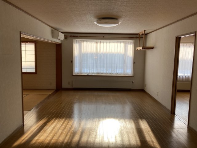 東１２条南８丁目【東エリアに平家の中古住宅登場！】  内観