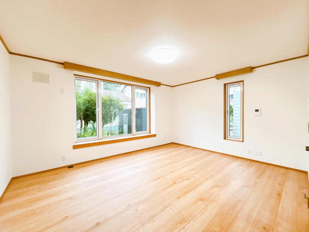 【リフォーム済】帯広市西23条南4丁目5-18  内観