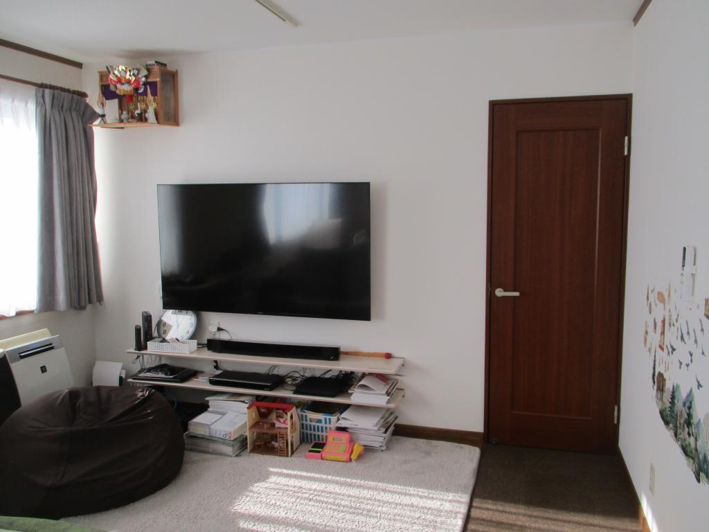 柳町北区 南西角地 1000万円 2世帯向き　 内観