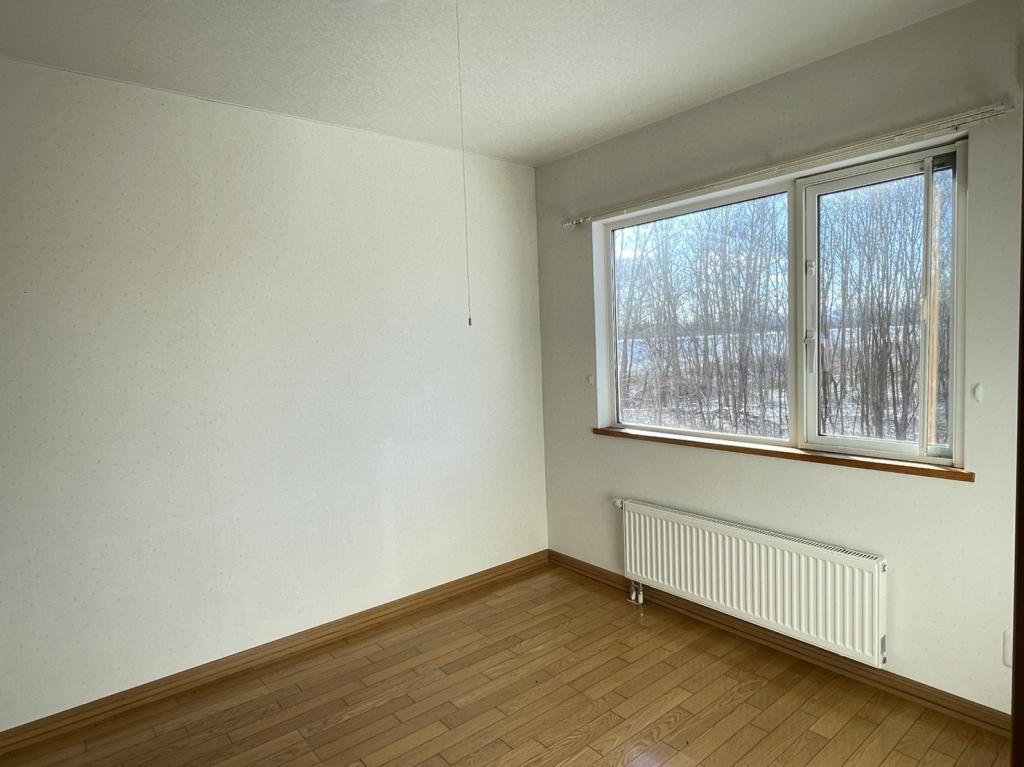 帯広市富士町【新オーナー様募集！平成１８年築５ＬＤＫ！】 内観