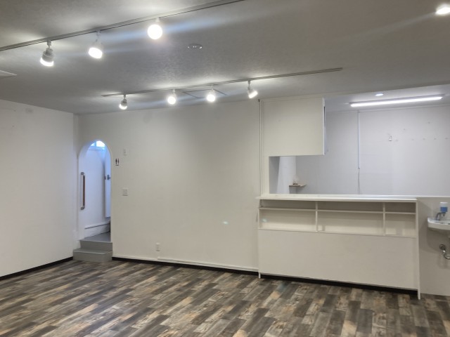 大空町１２丁目【大空通り沿いの住居兼店舗物件が登場！】  内観