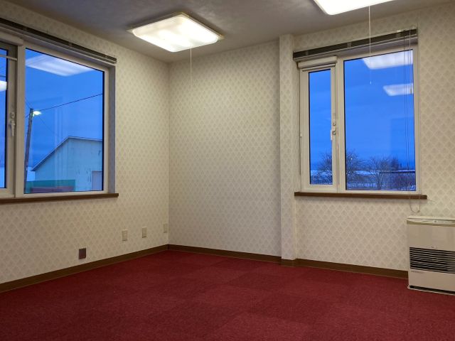 豊頃町茂岩新和町【平成９年築、建設事務所の跡地です】  内観