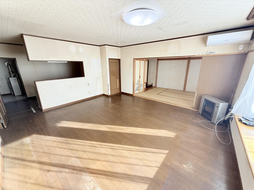 南の森西8丁目の中古住宅　南道路付 内観