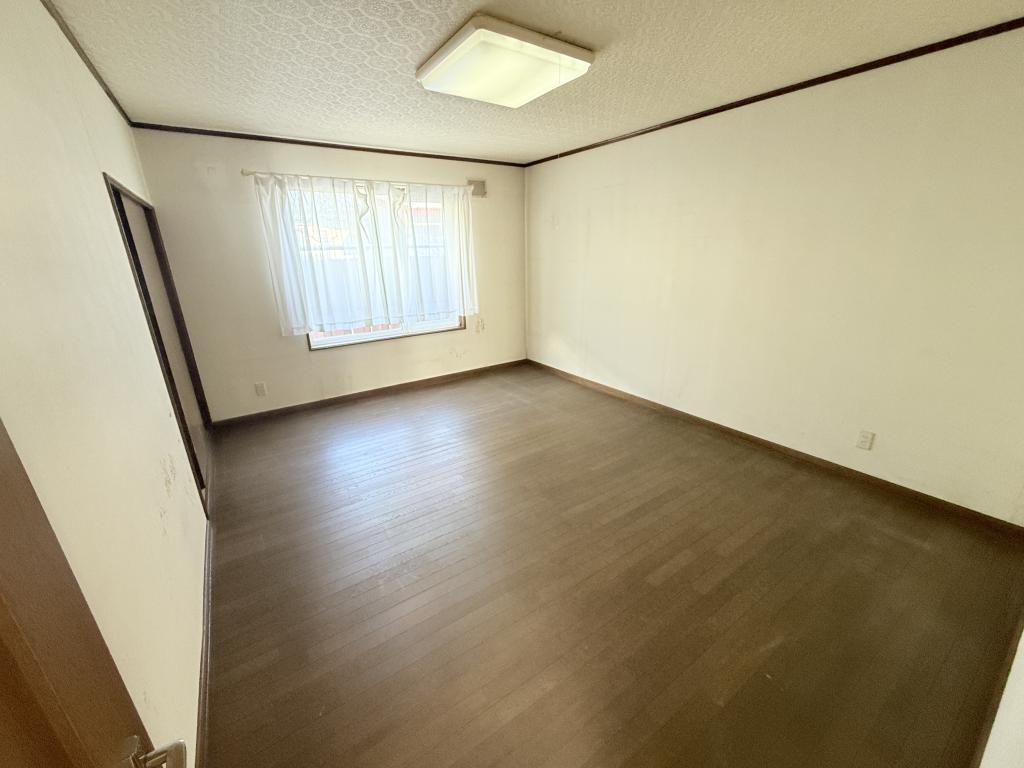 南の森西8丁目の中古住宅　南道路付 内観