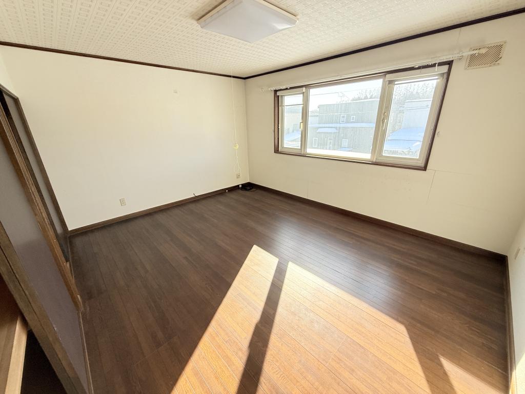 南の森西8丁目の中古住宅　南道路付 内観