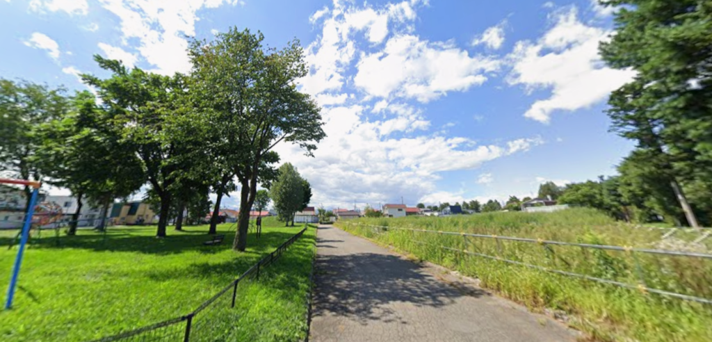 《LOGOS TOWN 大空》区画⑧公園目の前！ 内観